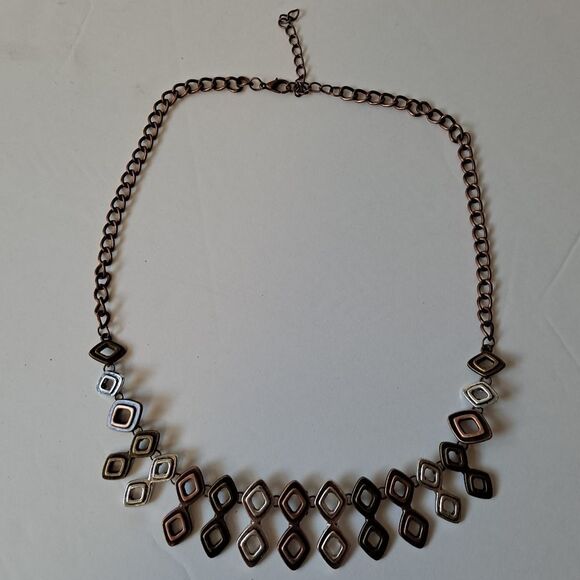 Paparazzi Fashion Geocentric Multi Necklace with Earrings Brushed Antique - Picture 4 of 5